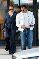 Jennifer Lopez Sweatshirt #3240139