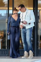 Jennifer Lopez Sweatshirt #3240204