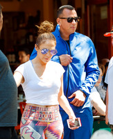 Jennifer Lopez tote bag #G1517420