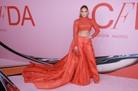 Jennifer Lopez Sweatshirt #3854130