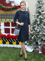 Jennifer Morrison Sweatshirt #3741881