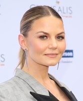 Jennifer Morrison t-shirt #3849129