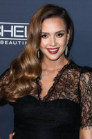 Jessica Alba Sweatshirt #2889680