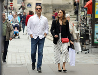 Jessica Alba Sweatshirt #3253958
