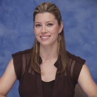 Jessica Biel Sweatshirt #2251138