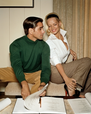 Jessica Van Der Steen And John Stamos Longsleeve T-shirt