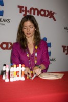 Jill Hennessy Longsleeve T-shirt #1430368