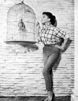 Joan Collins t-shirt #2692281