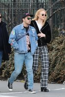 Joe Jonas Longsleeve T-shirt #2968415