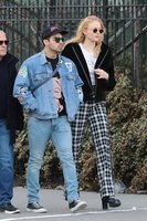 Joe Jonas Longsleeve T-shirt #2968421