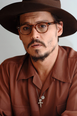 Johnny Depp Poster 2400758
