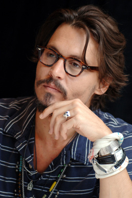 Johnny Depp Poster 2400761