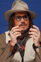 Johnny Depp Longsleeve T-shirt #2447303
