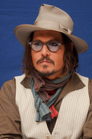 Johnny Depp Longsleeve T-shirt #2447327
