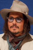 Johnny Depp Longsleeve T-shirt #2447392