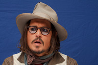 Johnny Depp Longsleeve T-shirt #2447405