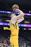 Jonas Jerebko Sweatshirt #3412260