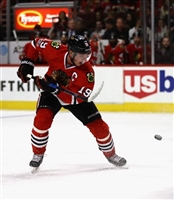 Jonathan Toews t-shirt #3557145