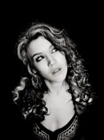 Joss Stone Longsleeve T-shirt #1492191