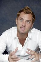 Jude Law Longsleeve T-shirt #2215420