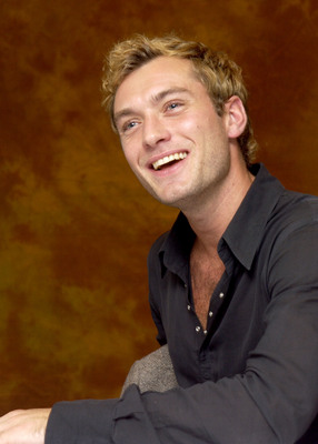 Jude Law puzzle 2248785