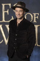 Jude Law Sweatshirt #3793513