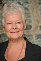 Judi Dench Longsleeve T-shirt #2459409