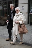 Judi Dench Sweatshirt #3070914