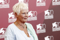 Judi Dench Longsleeve T-shirt #3070921