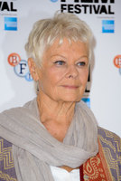 Judi Dench Longsleeve T-shirt #3071035