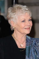 Judi Dench Longsleeve T-shirt #3071244