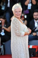 Judi Dench Sweatshirt #3071256