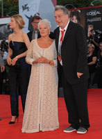 Judi Dench Sweatshirt #3071435
