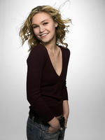 Julia Stiles mug #G2283098