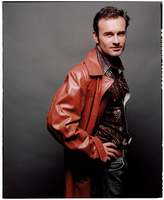 Julian McMahon mug #G555512