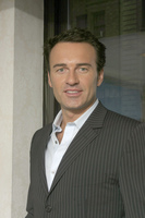 Julian McMahon Longsleeve T-shirt #2259855