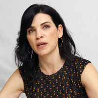 Julianna Margulies Sweatshirt #2242019