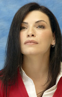 Julianna Margulies t-shirt #2248681