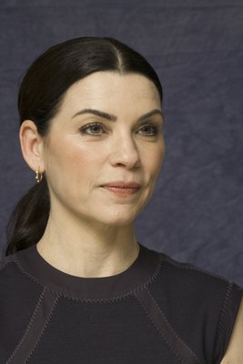 Julianna Margulies Mouse Pad 2443519