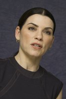 Julianna Margulies Sweatshirt #2443526