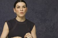 Julianna Margulies Sweatshirt #2443539