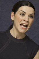 Julianna Margulies t-shirt #2443554