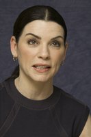 Julianna Margulies t-shirt #2443565
