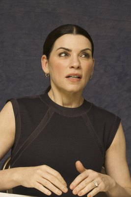 Julianna Margulies stickers 2443588