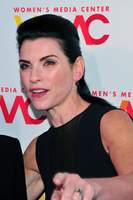 Julianna Margulies Sweatshirt #2905397