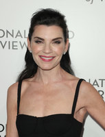 Julianna Margulies Sweatshirt #2995293