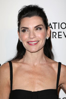 Julianna Margulies t-shirt #2995295