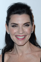 Julianna Margulies Sweatshirt #2995326