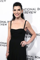 Julianna Margulies Sweatshirt #2995338