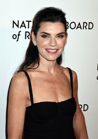 Julianna Margulies t-shirt #2995358